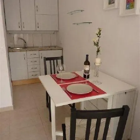 Studio Lista Apartment